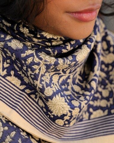 Foulard grand format – Anjali Cobalt