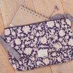 Pochette format medium – Anjali purple